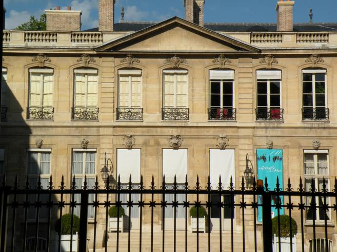  ministère de l'Ecologie, (hotel de Roquelaure) Boulevard St-Germain
